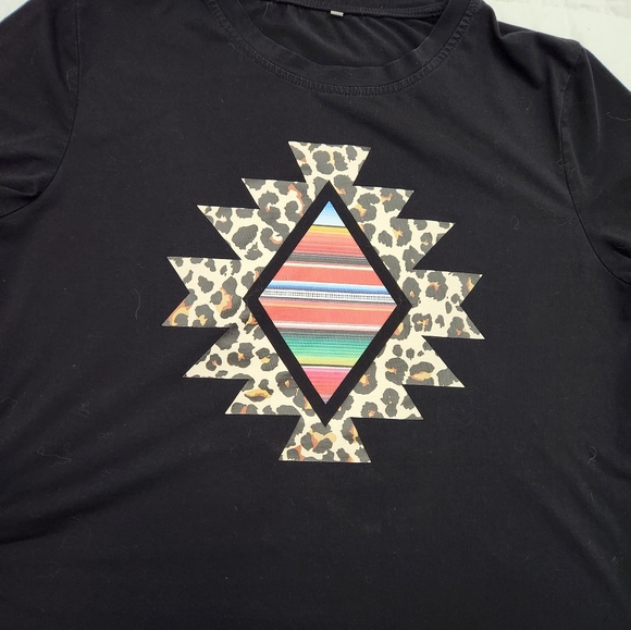 Aztec tshirt - Picture 2 of 2